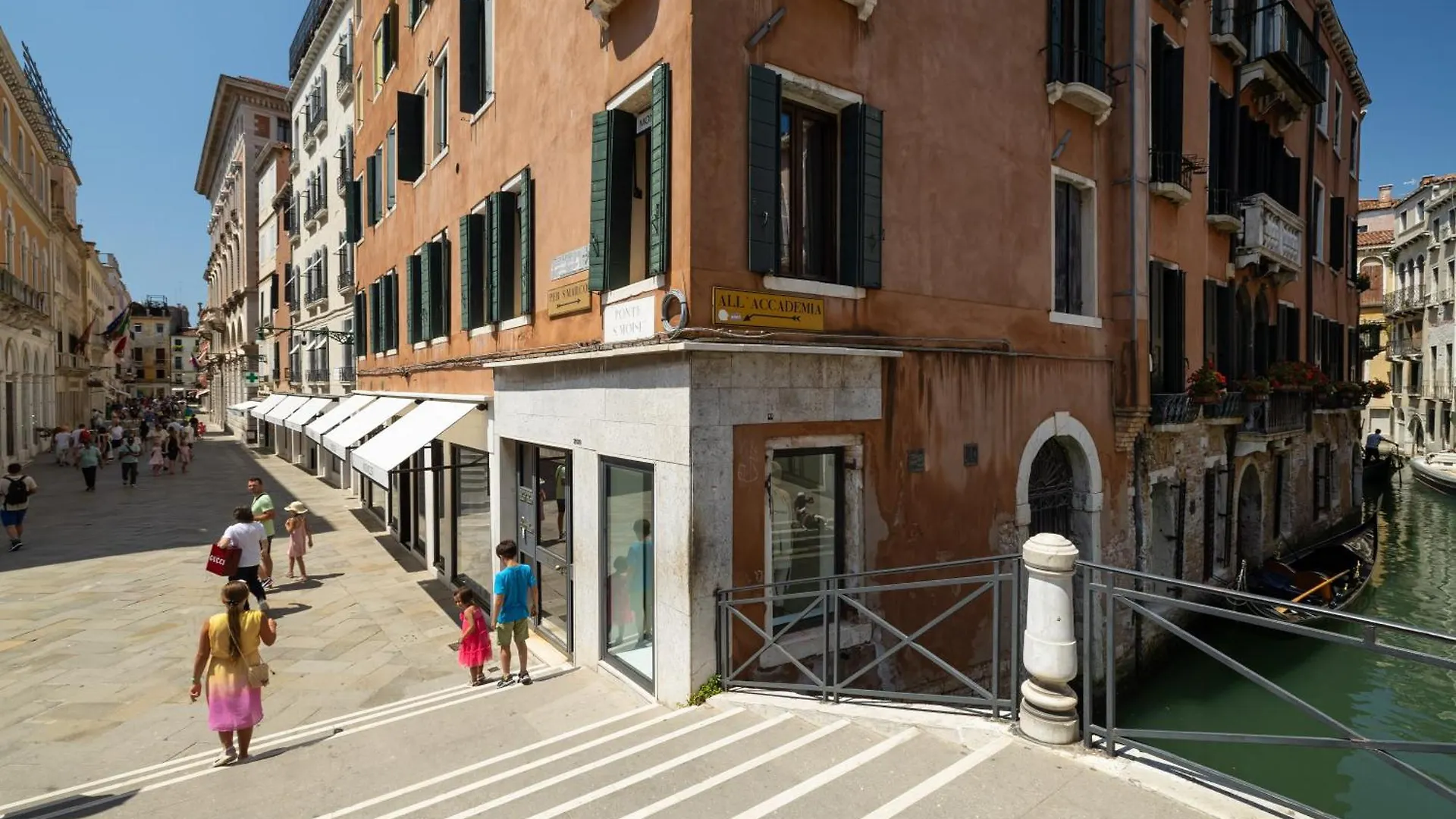 San Marco Canal View By Bricola Apartments Venice